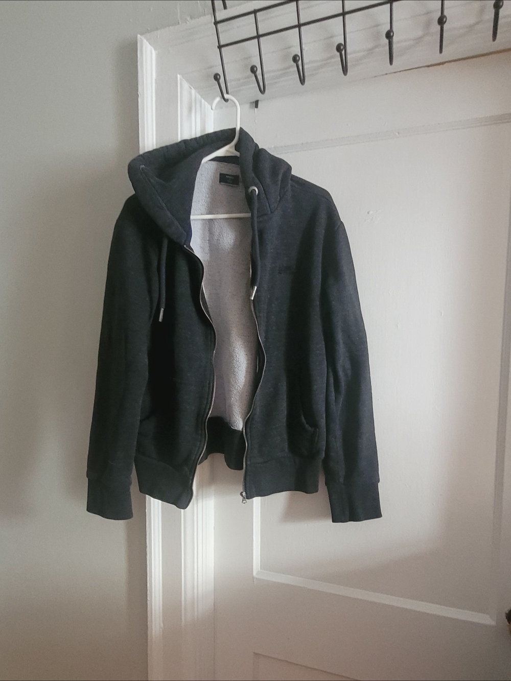Superdry Charcoal Zip-Up Hoodie Understated Comfy Relaxed Fit Fall/winter Medium